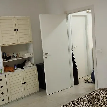 Ampia Camera Matrimoniale Centrale Апартаменты